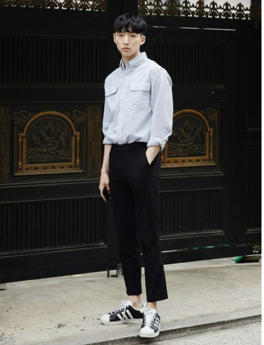 Cách phối đồ phù hợp với áo sơ mi nam 1
